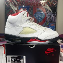 Jordan Retro 5 “Fire Red”