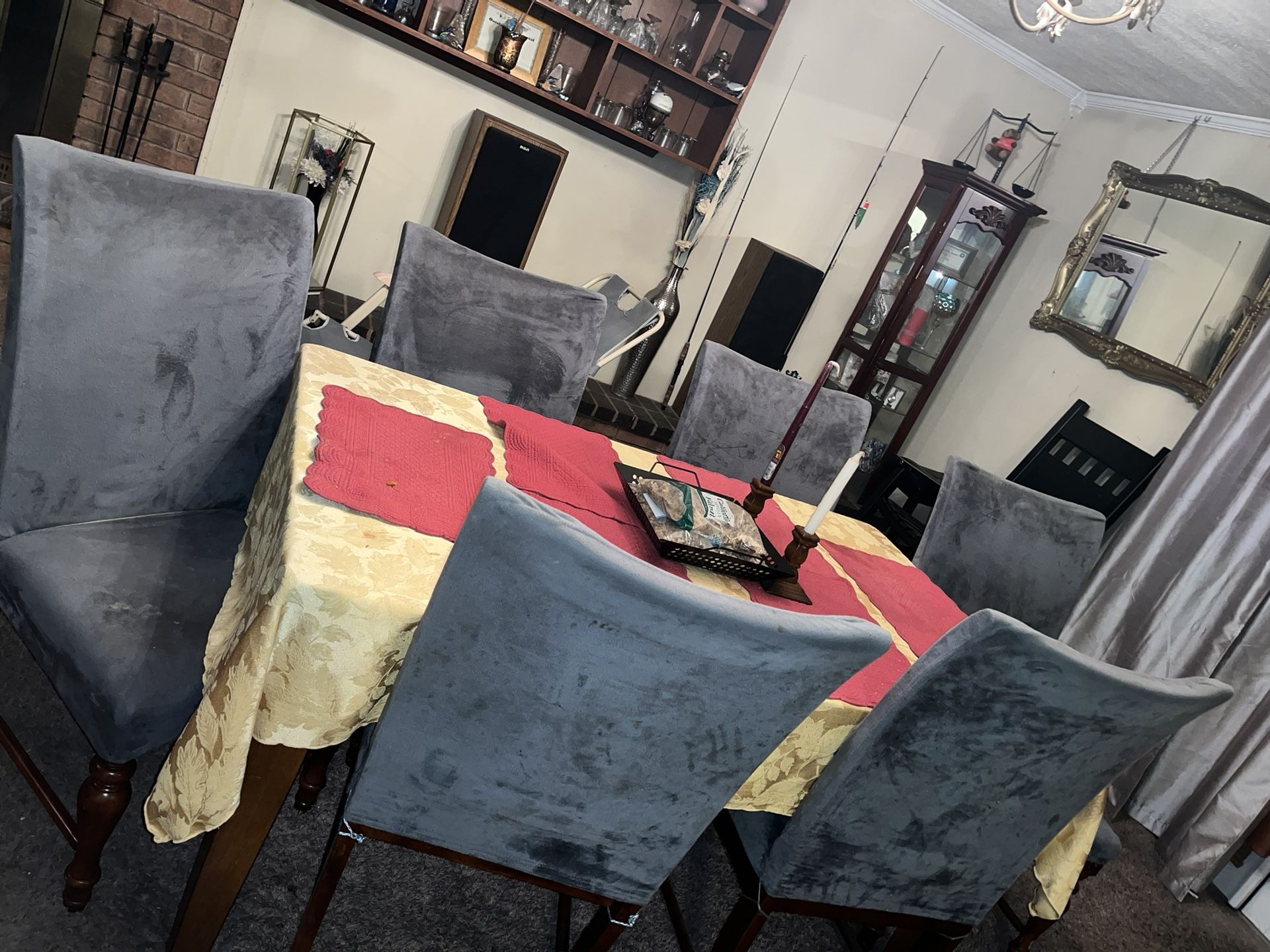 Dining Room Table With Chairs & Covers