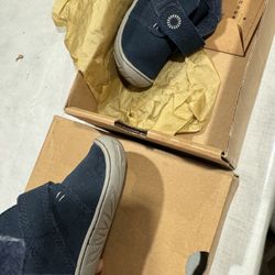 Boy shoes