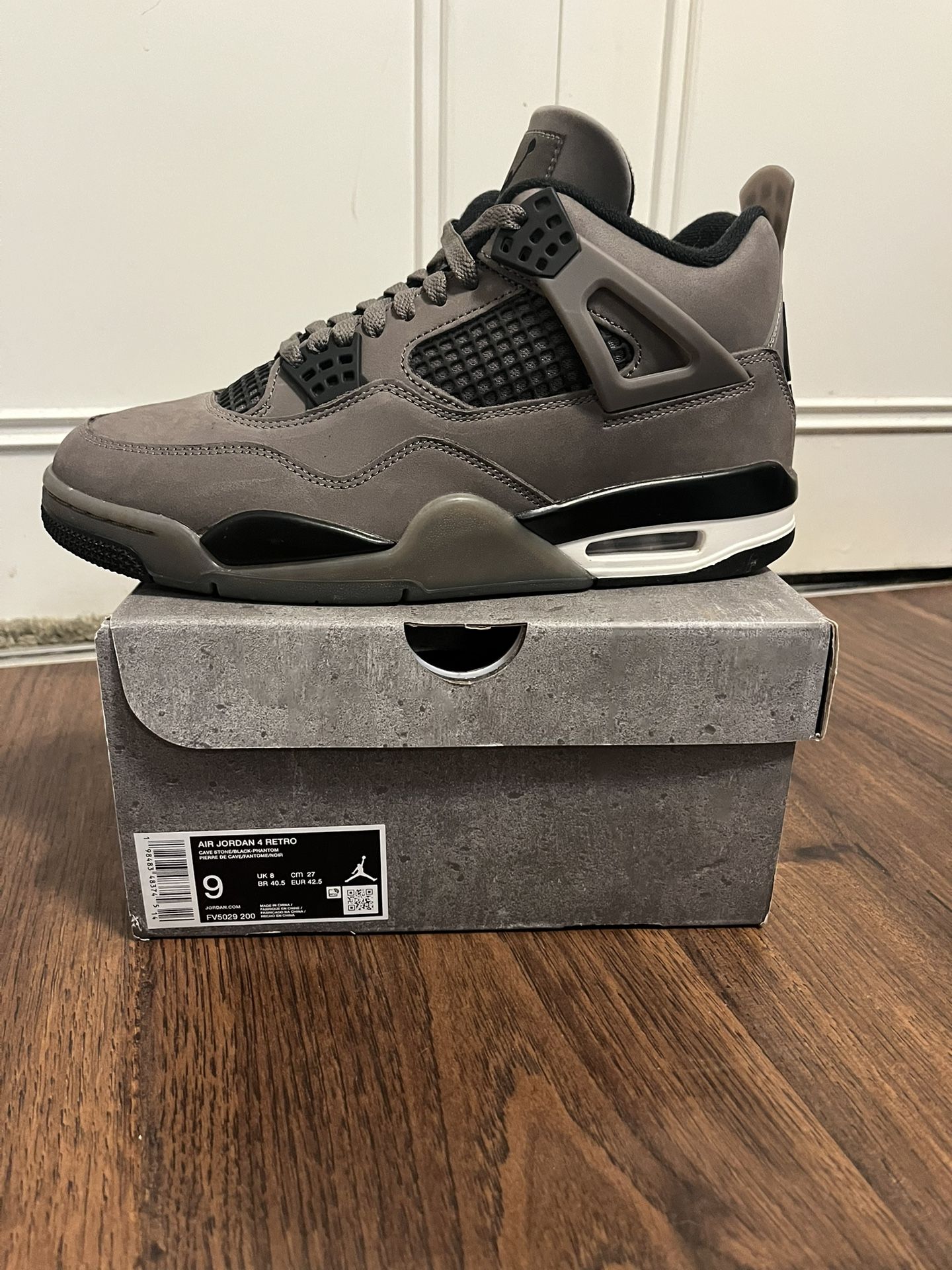 Air Jordan 4 Retro
