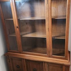 Vintage Chinoiserie China Cabenet