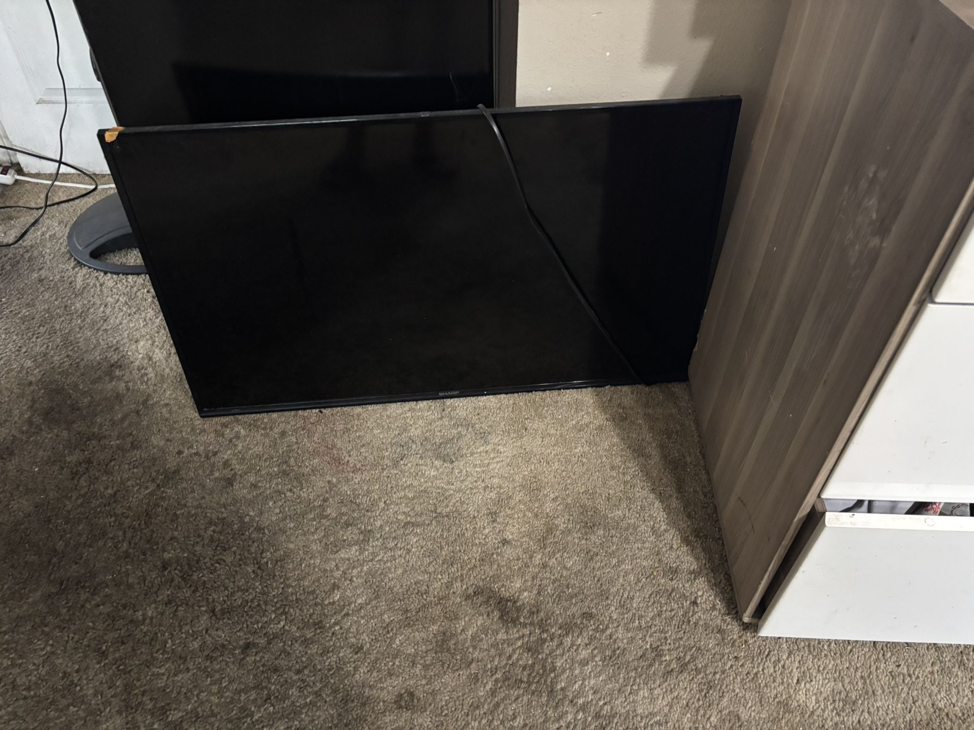 40 Inch TV