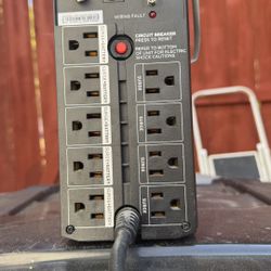 Uninterrupted Power Supply Needs New Battery - Cyber Power 1