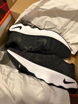 Nike Low-Top Sneakers Black and White