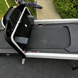 Pro Form ProSHOX3 Treadmill  