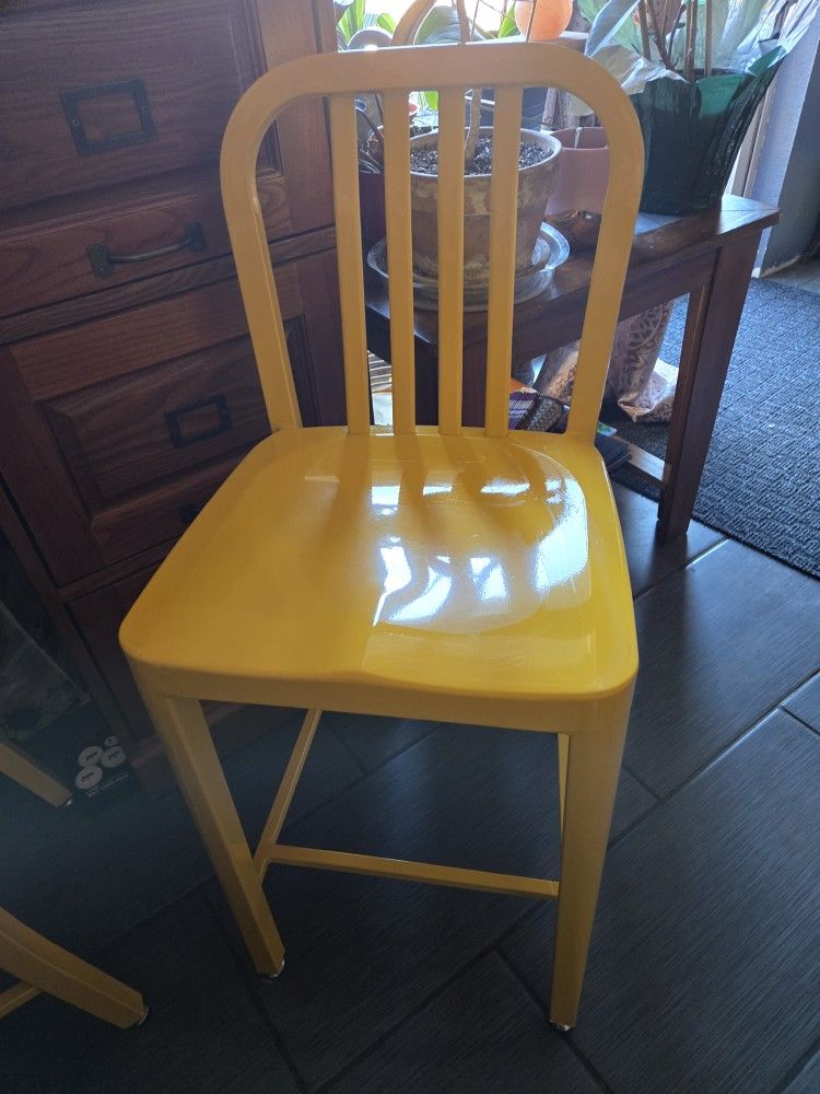 24" Metal Bar Stools