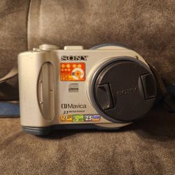 Sony Mavica MVC-CD200 2.1MP Digital Camera Tested Working Dead Battery