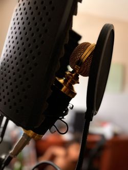 FULL STUDIO