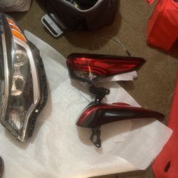 Toyota Highlander Kia Optima. Lights 