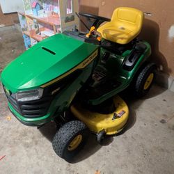 John Deere Riding Mower – Runs Great