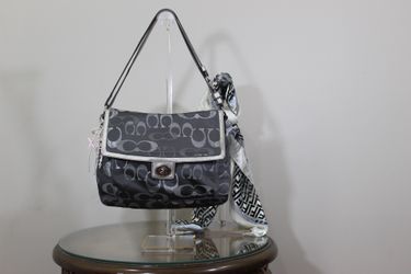 Vintage Coach  Penelope Shoulder Bag