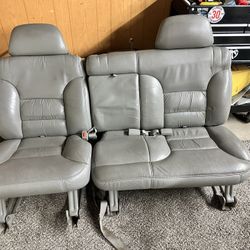 88-98 Chevy Tahoe/Suburban 2nd Row Leather Seat