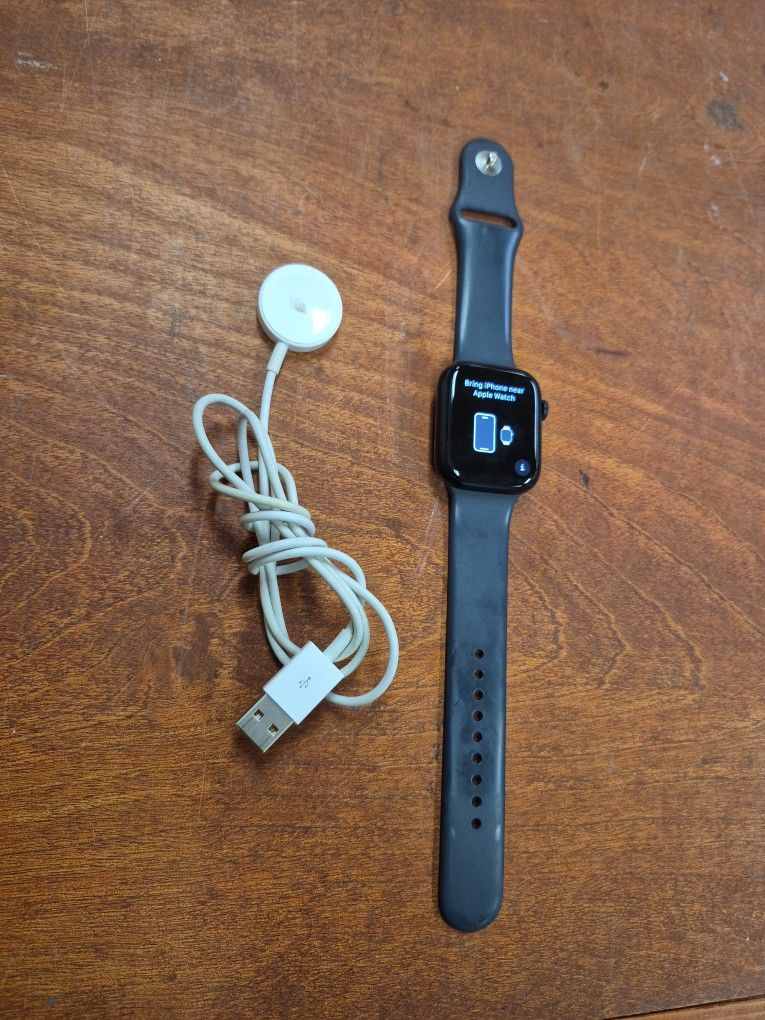 Apple Watch Series 9 GPS LTE 45mm 