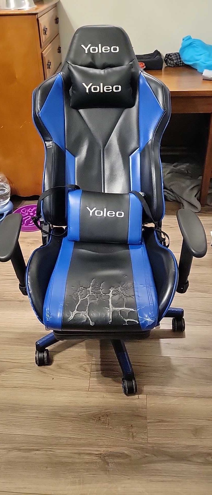 Black And Blue Adjustable Gaming Chair