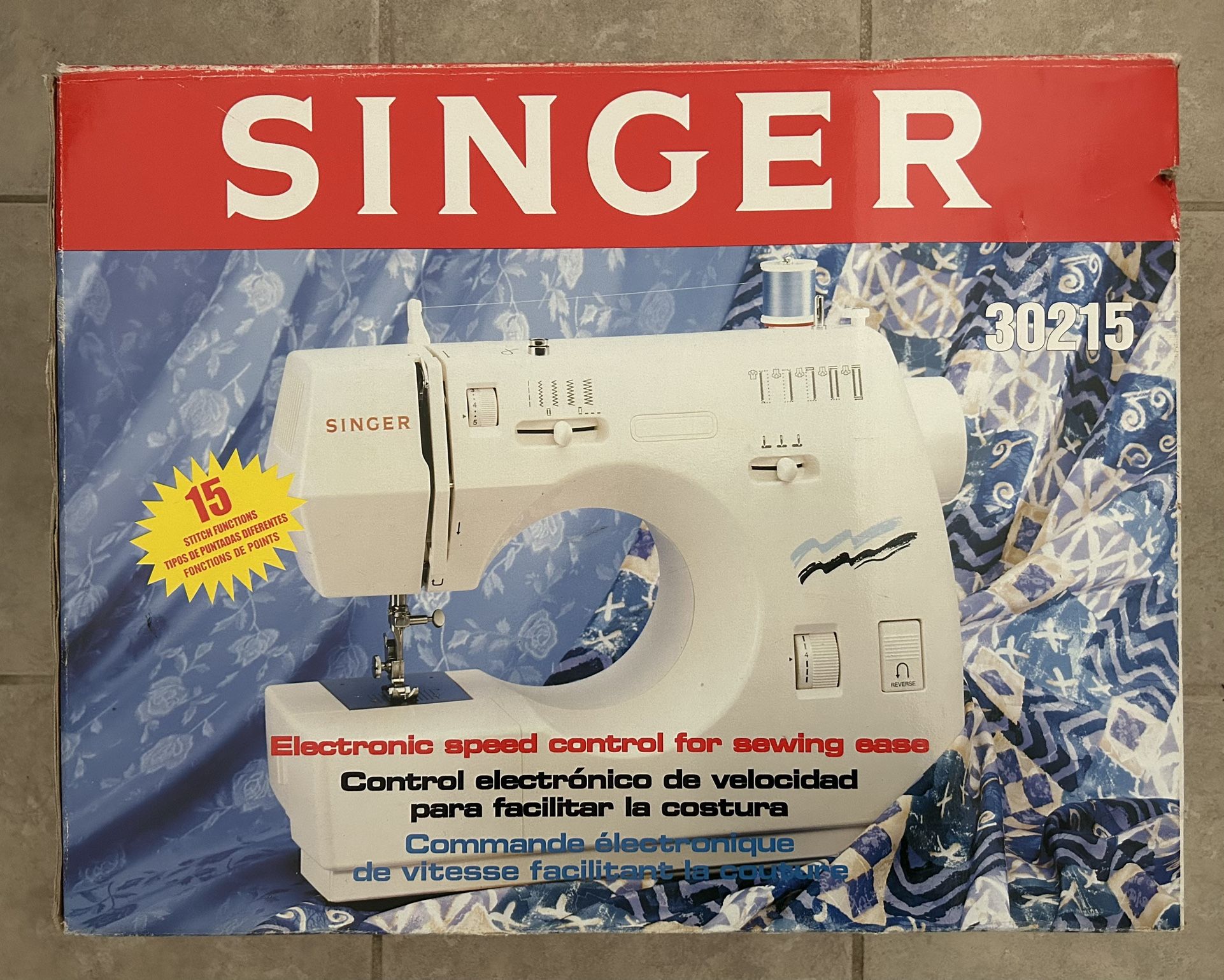 Singer Sewing Machine 