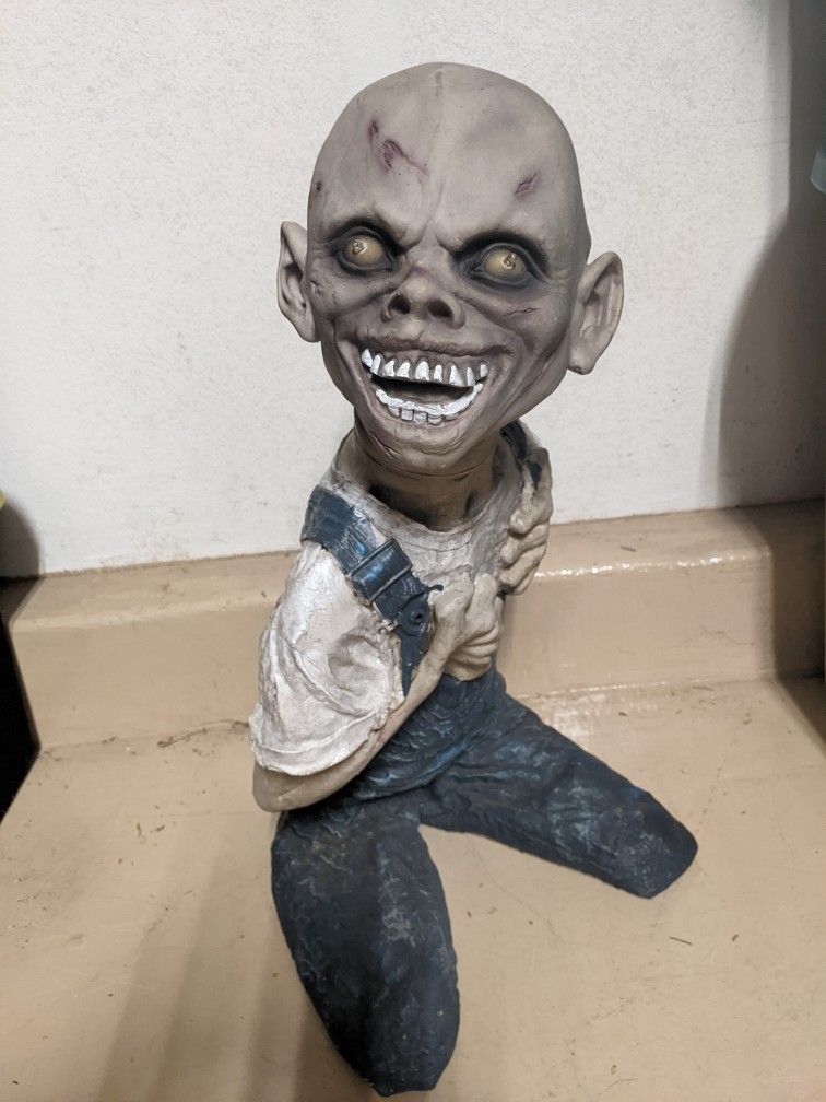 Spirit Halloween Zombie Farm Boy