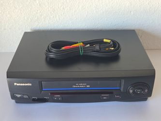 Panasonic VHS VCR PV-V4021 4-Head OmniVision Blue Line Player With AV Cables