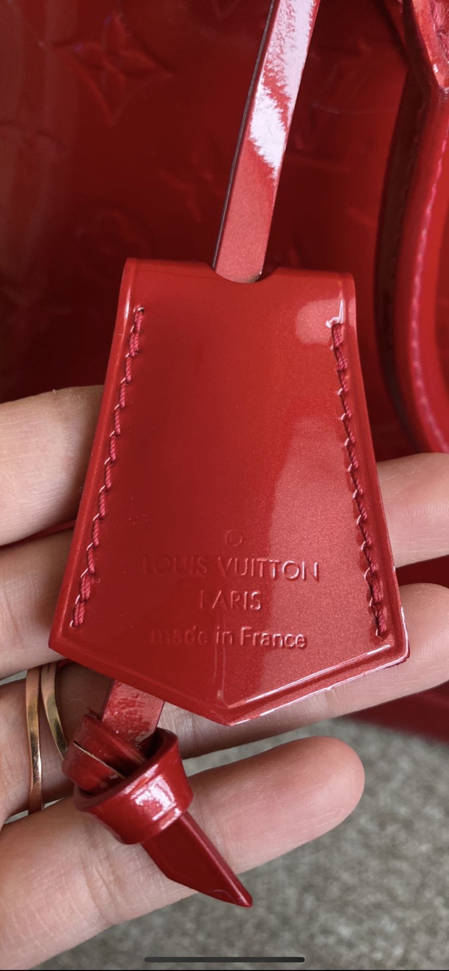 Authentic Louis Vuitton Monogram Vernis Alma MM for Sale in Hampton, MN -  OfferUp