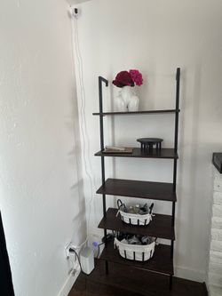 Decorative shelves 1 set of 2