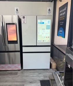 Samsung Bespoke 29 Cu Ft Standard Depth Four Door refrigerator With AI Family Hub + In White Glass 😍