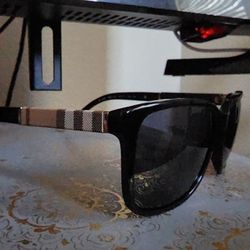 Burberry Sunglasses 