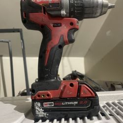 Milwaukee Compact Brushless Drill 