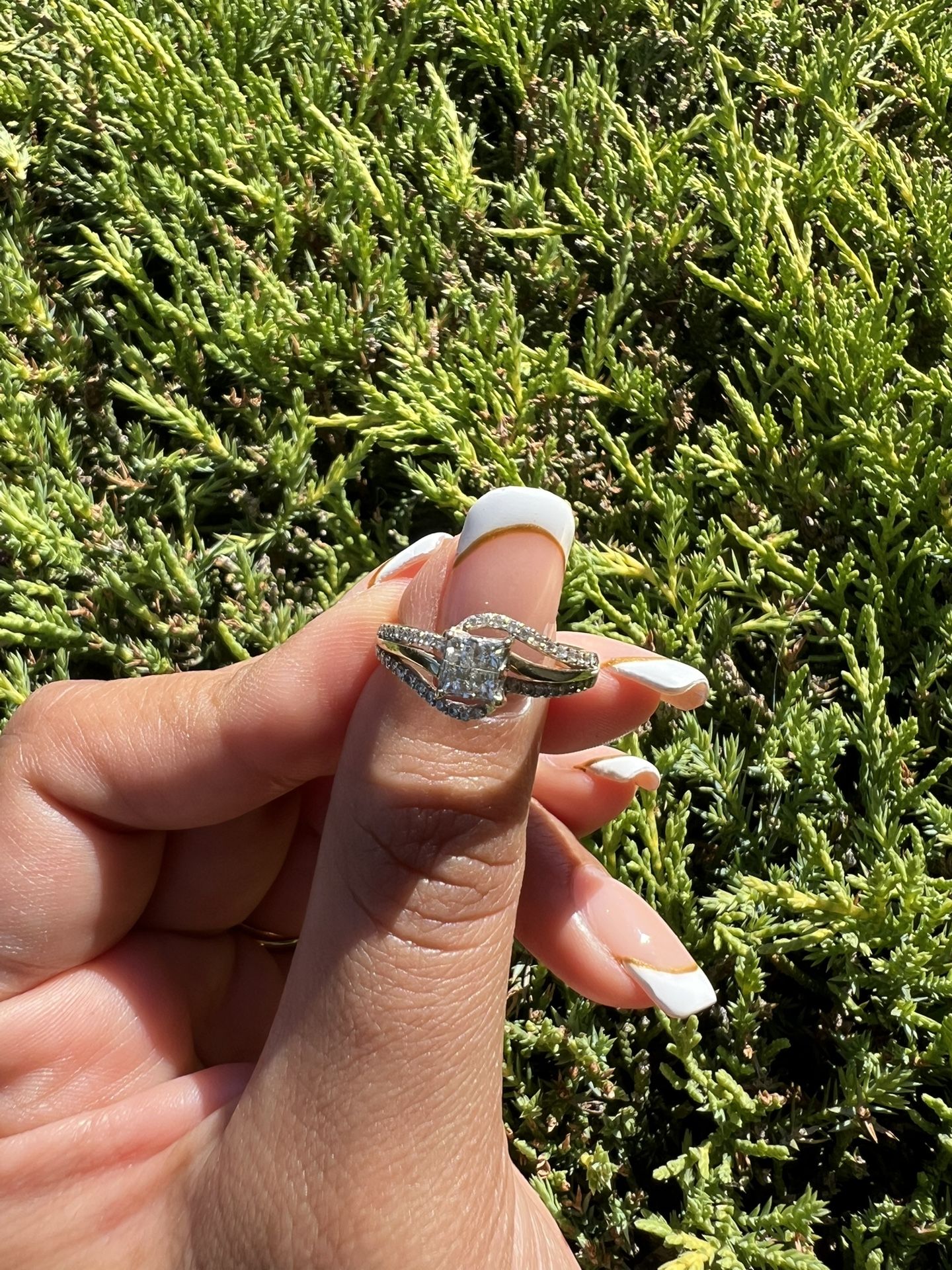 Effy 10k gold Diamond Ring