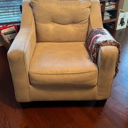 Ethan Allen Single Sofa