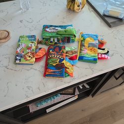 4 BABY SOFT BOOKS EXC COND SEE DESCRIPTION 