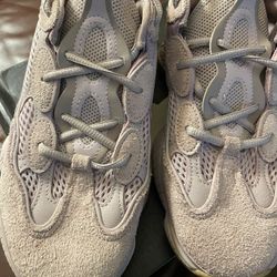 Adidas Yeezy 500 Soft Vision (Womens Size 6)