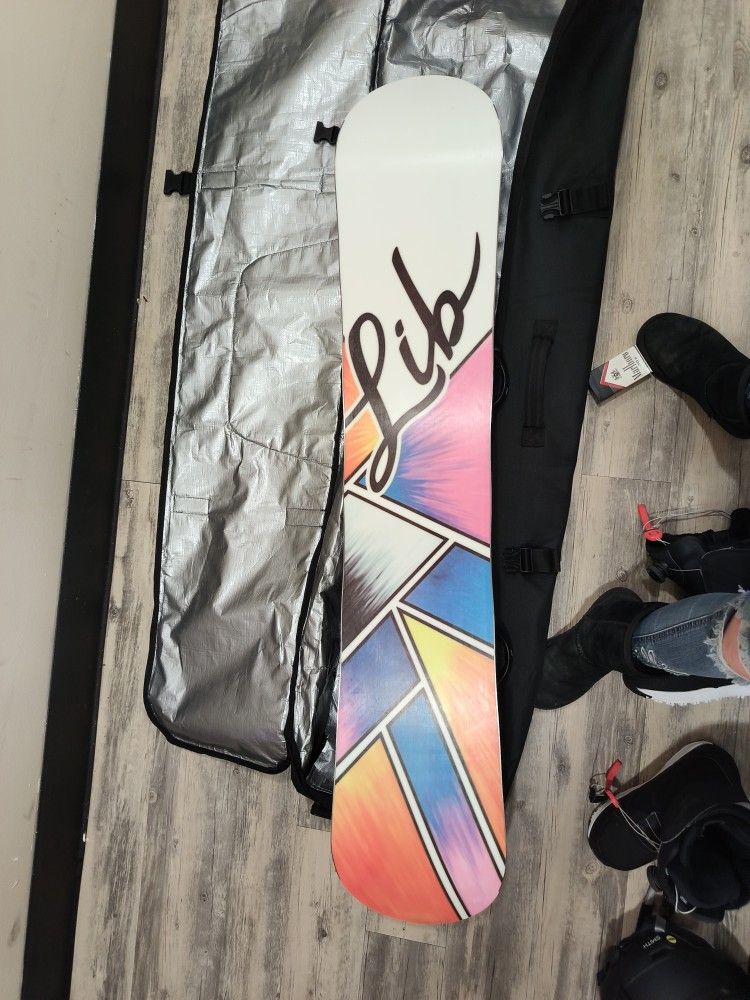 Lib Tech Snowboard + Accessories
