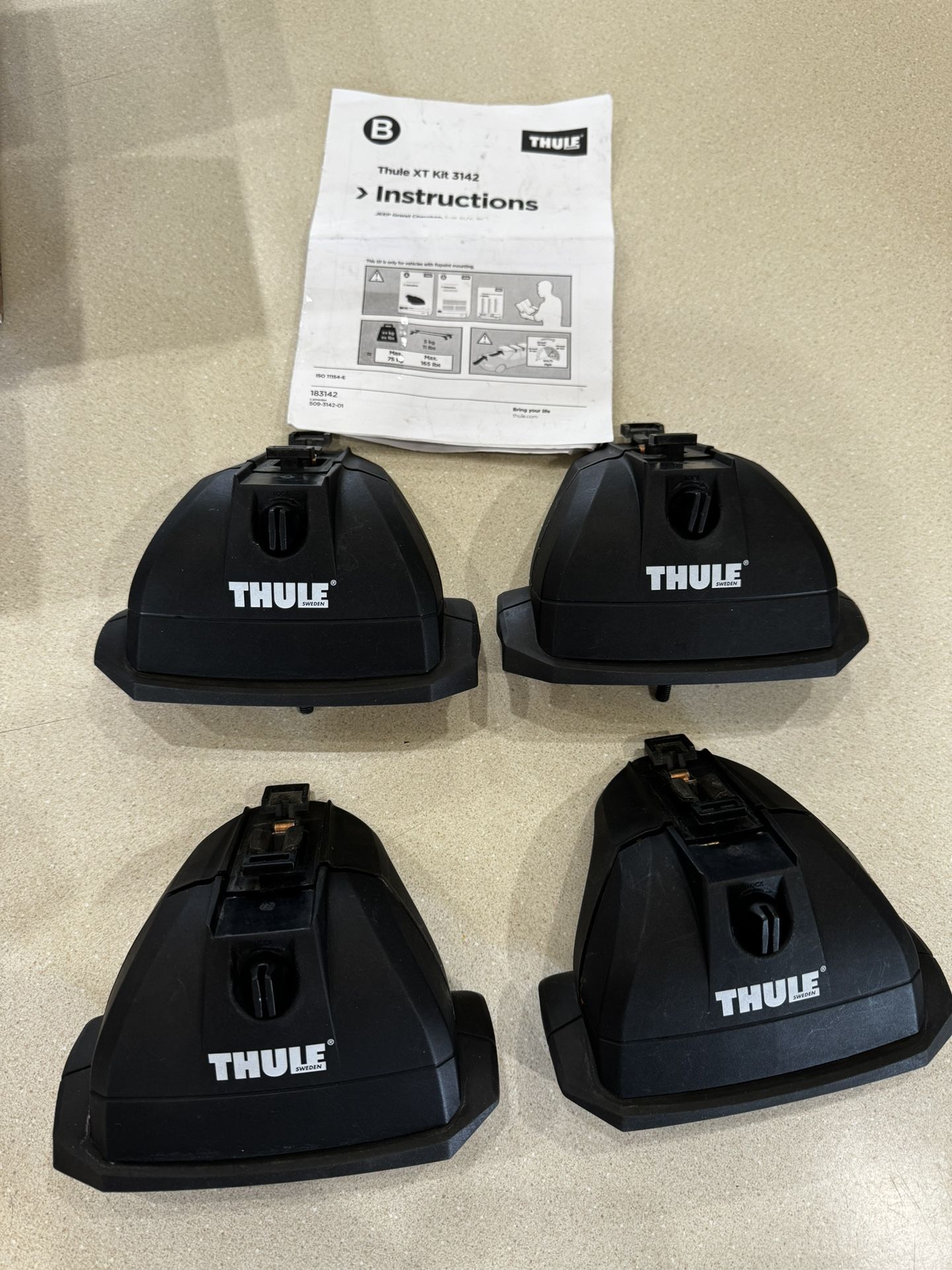 Thule Fit Kit And Foot For Jeep Grand Cherokee