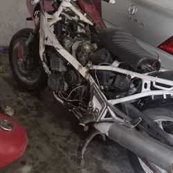 Yamaha motorcycle.\n Could be used for parts  No tags But it runs.