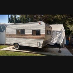 1977 Camper 18 foot 
