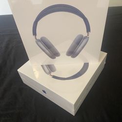 AirPod Maxes