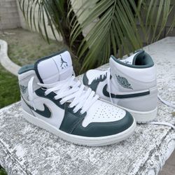 Men’s Nike Air Jordan 1 Mid SE