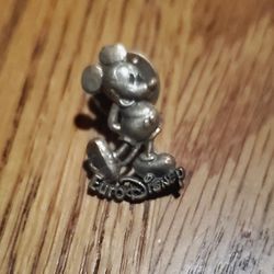 Disney Mickey Mouse Employee Pin