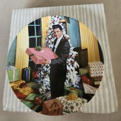 Elvis Presley 1991 Delphi Plate Looking at a Legend #10 Christmas at Graceland