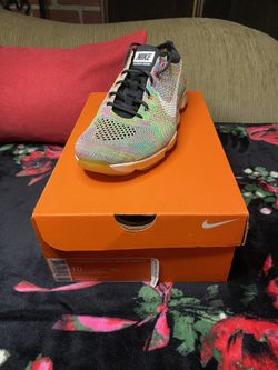 Nike Flyknit Zoom Agility