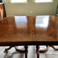 Kitchen table W/extension