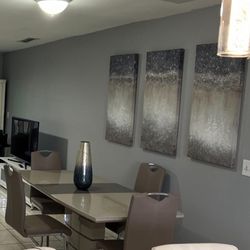 Dinning Table 4 Chairs 