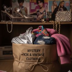 Mystery Women’s Bundle Y2K & vintage 