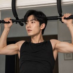 Doorway Pull-Up Bar – Multi-Grip – Great Condition