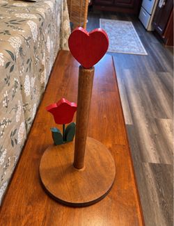 Handmade Rose Farm Style Paper Towel Holder