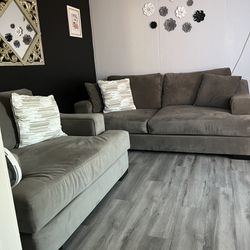 Living Spaces Lodge Sofa Set 
