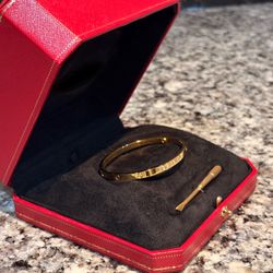 18K Gold Luxury Bracelet