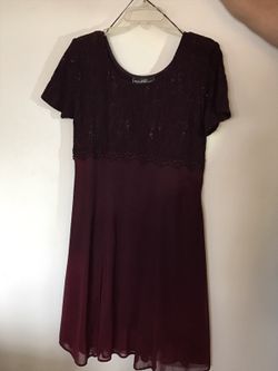 Dress burgundy size 14 women's