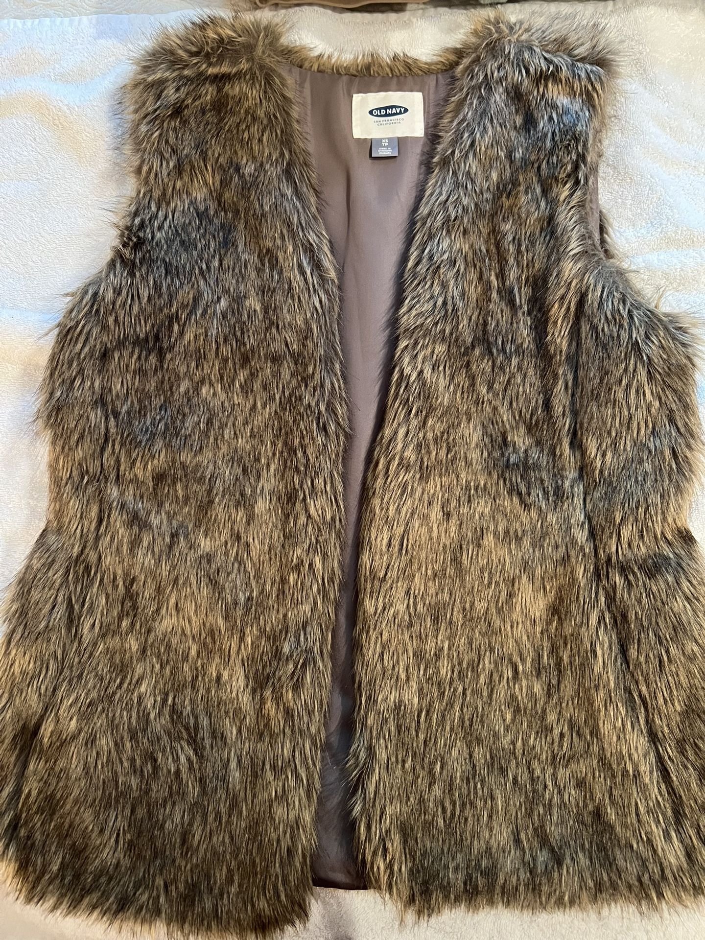 Fur vest