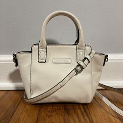 Beautiful Vera Bradley Mini Crossbody Handbag 