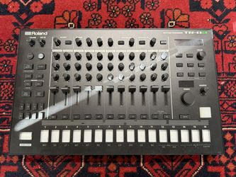 Roland TR-8S Rhythm Performer